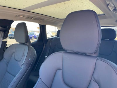 2026 Volvo XC60 B5 Core