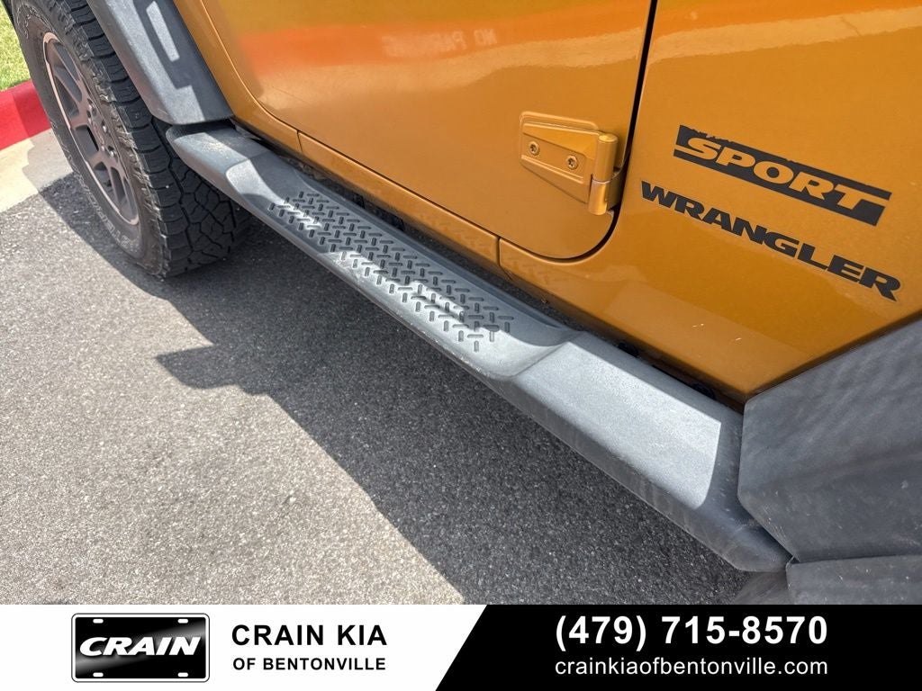 2014 Jeep Wrangler Sport - 4WD / CLEAN CARFAX