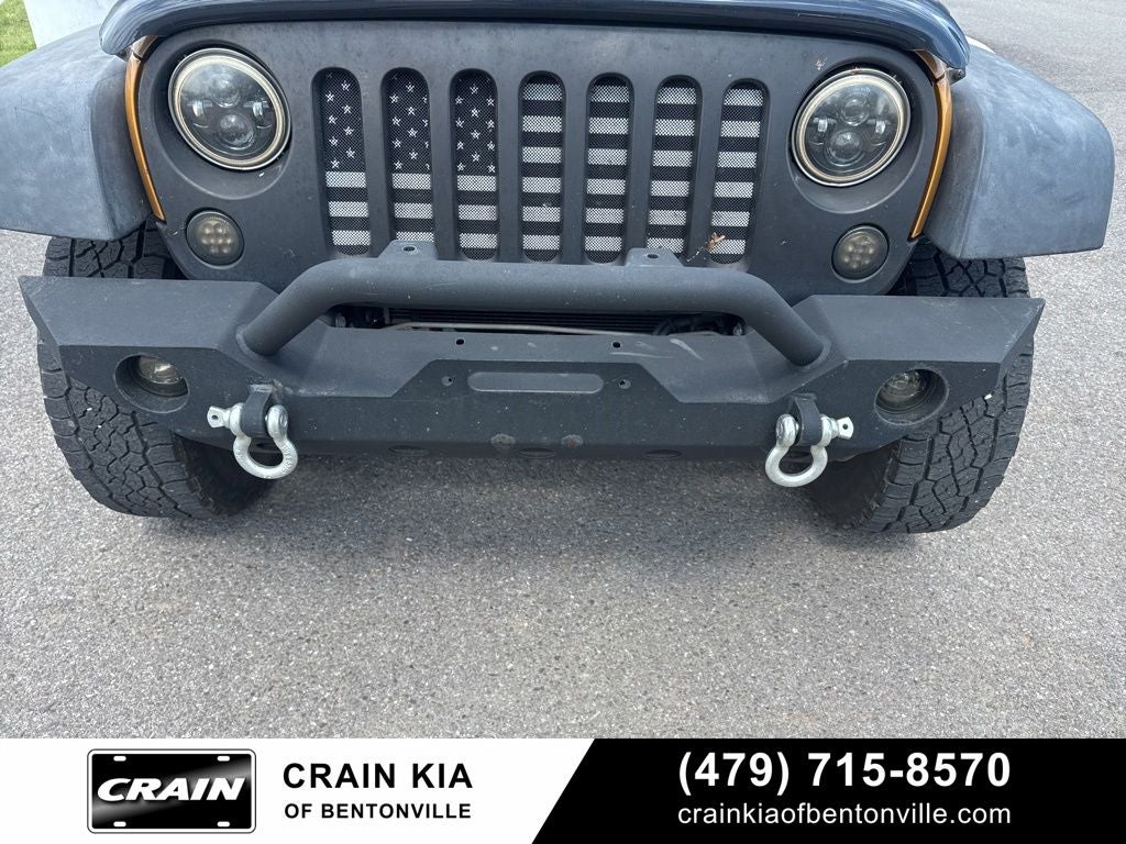 2014 Jeep Wrangler Sport - 4WD / CLEAN CARFAX
