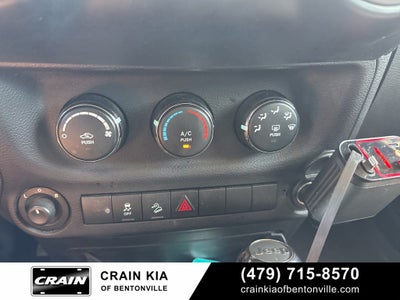 2014 Jeep Wrangler Sport - 4WD / CLEAN CARFAX