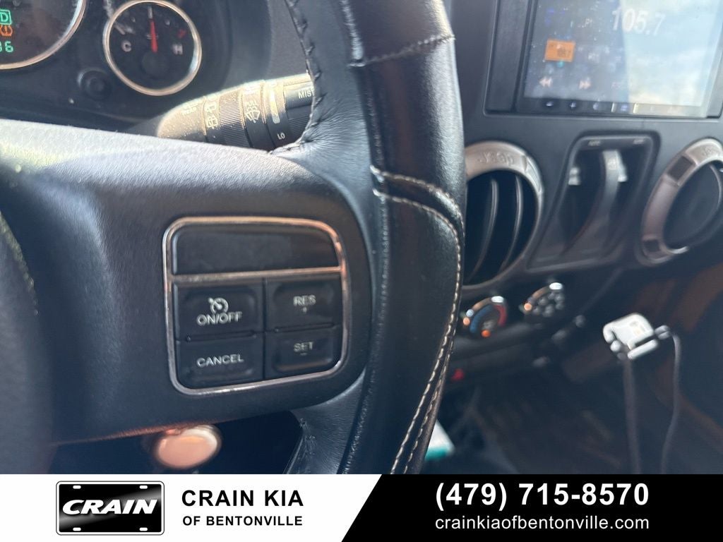 2014 Jeep Wrangler Sport - 4WD / CLEAN CARFAX