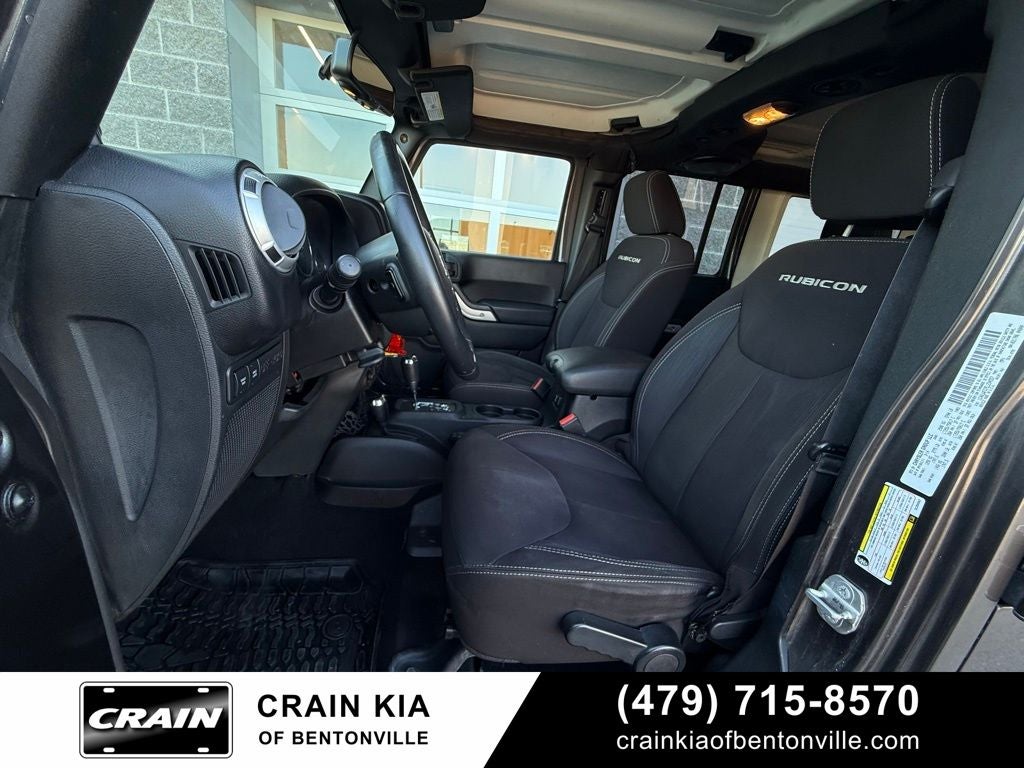 2014 Jeep Wrangler Unlimited Rubicon - LIFTED! / 4WD / CLEAN CARFAX