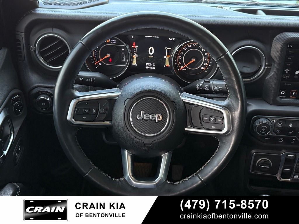 2018 Jeep Wrangler Unlimited Sahara - $48,230 MSRP / 4WD / ONE OWNER / LIFTED!