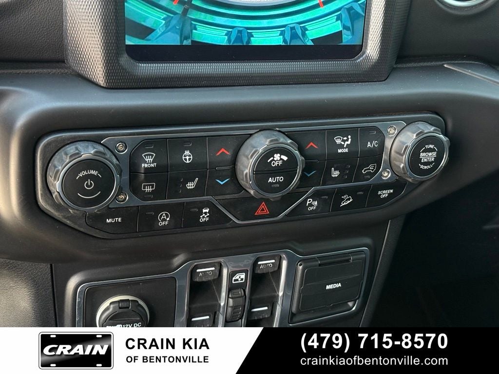 2018 Jeep Wrangler Unlimited Sahara - $48,230 MSRP / 4WD / ONE OWNER / LIFTED!