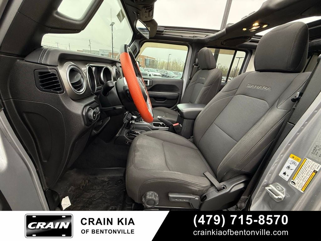 2019 Jeep Wrangler Unlimited Sahara - 4WD / SKY 1 TOUCH / CLEAN CARFAX