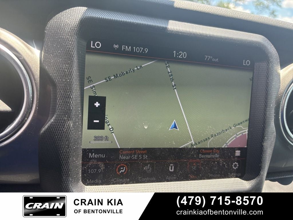 2020 Jeep Wrangler Unlimited Sahara - 4WD / SKY ONE TOUCH / ONE OWNER