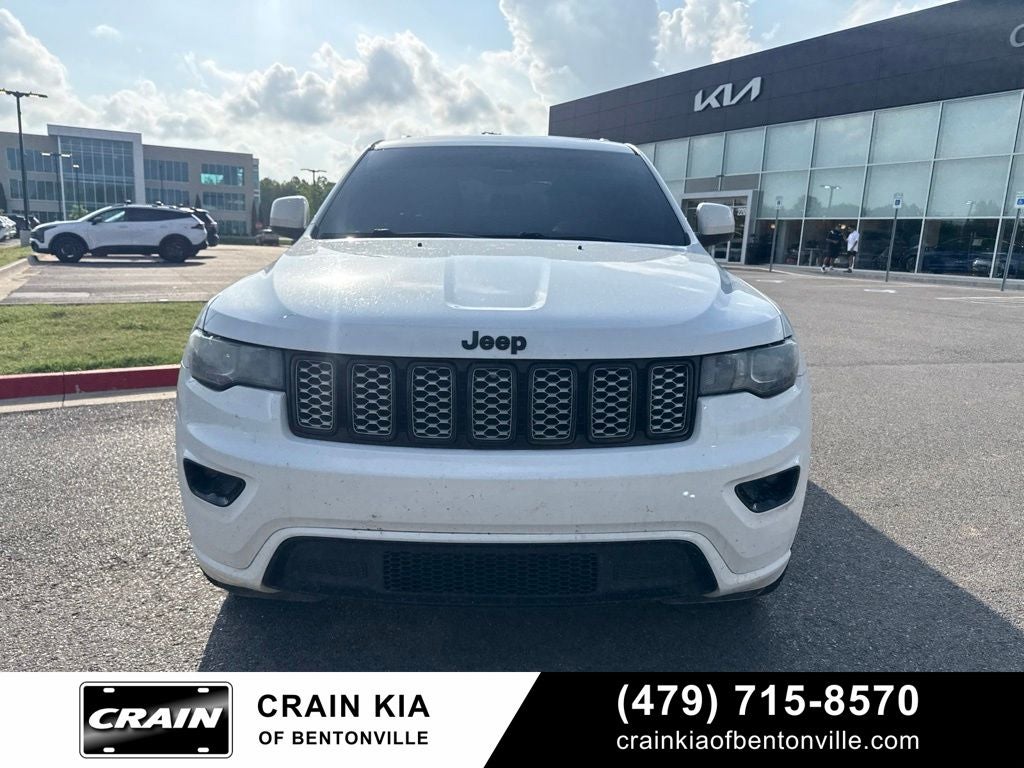 2018 Jeep Grand Cherokee Altitude - 4WD / SUNROOF