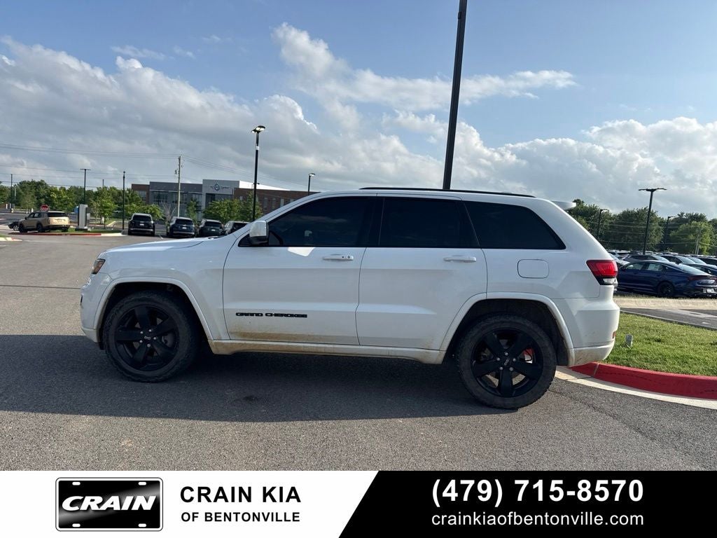 2018 Jeep Grand Cherokee Altitude - 4WD / SUNROOF