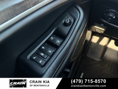 2023 Jeep Grand Cherokee Limited - 4WD / PANORAMIC SUNROOF / ONE OWNER