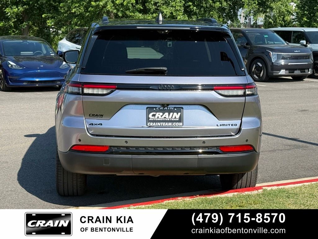 2023 Jeep Grand Cherokee Limited - 4WD / PANORAMIC SUNROOF / ONE OWNER