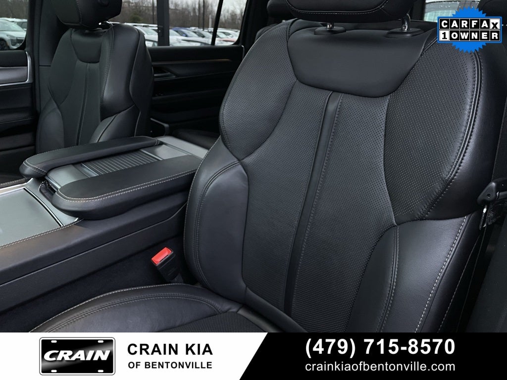 2024 Jeep Wagoneer Series II - CARBIDE EDITION / 4WD / PANO ROOF / ONE OWNER