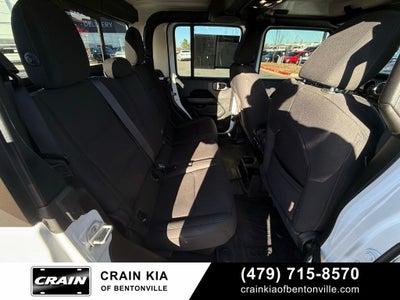 2022 Jeep Gladiator Overland - 4WD / CLEAN CARFAX