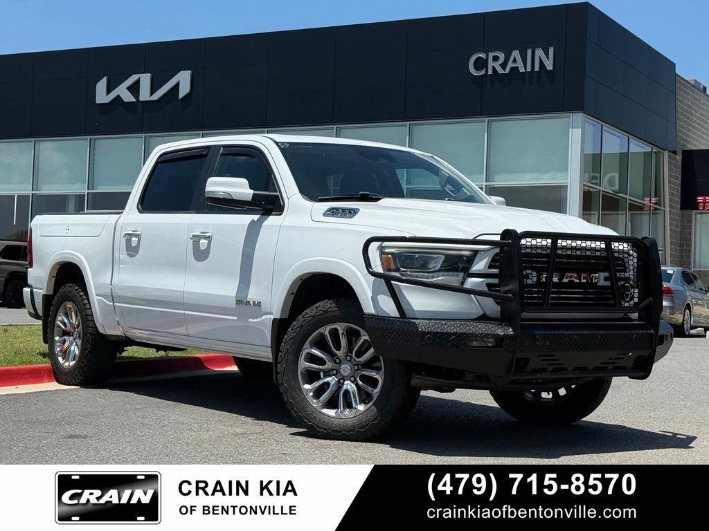 2021 RAM 1500 Laramie - 4WD / PANORAMIC SUNROOF / CLEAN CARFAX