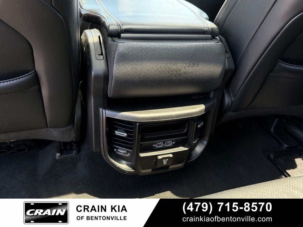 2021 RAM 1500 Laramie - 4WD / PANORAMIC SUNROOF / CLEAN CARFAX