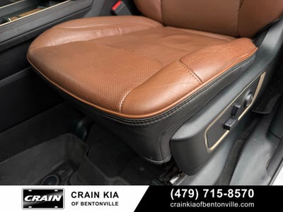 2020 RAM 1500 Laramie Longhorn - 4WD / PANORAMIC SUNROOF / LIFTED!