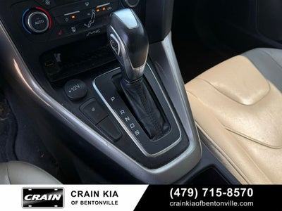 2018 Ford Focus Titanium - SUNROOF / CLEAN CARFAX / LOW MILES!