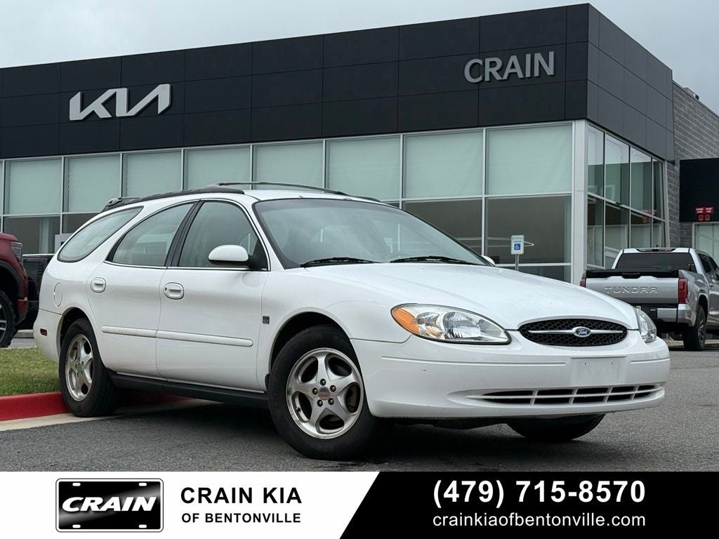 2000 Ford Taurus SE - CLEAN CARFAX