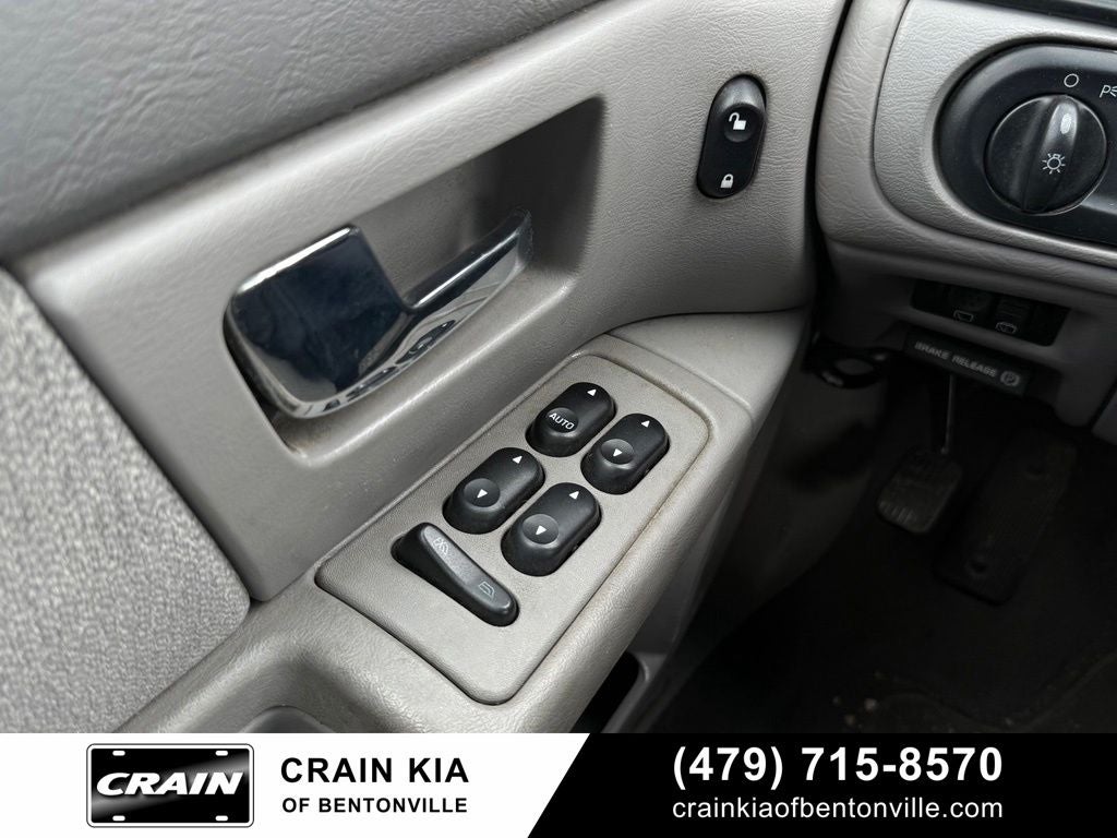2000 Ford Taurus SE - CLEAN CARFAX