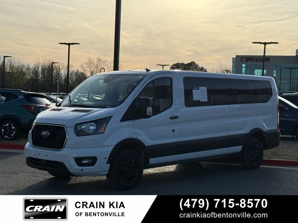 2024 Ford Transit-350 XLT - 12 PASSENGER / CLEAN CARFAX / ONE OWNER