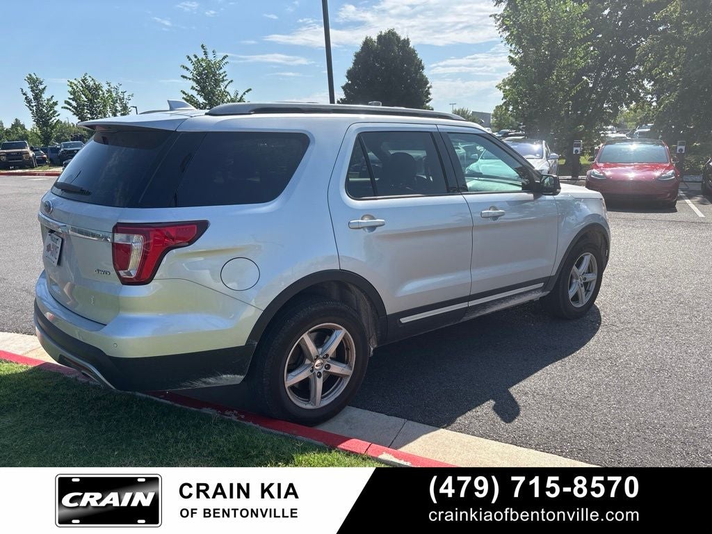 2017 Ford Explorer XLT - 4WD
