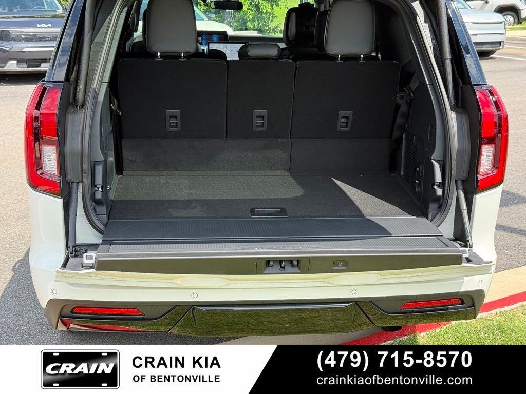 2026 Ford Expedition Platinum - 4WD / PANORAMIC SUNROOF / ONE OWNER