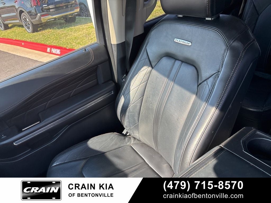 2020 Ford Expedition Platinum - $81,740 MSRP / 4WD / PANORAMIC SUNROOF