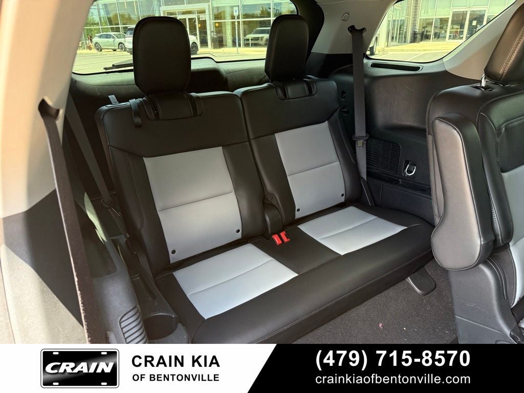 2024 Ford Explorer XLT - 4WD / CLEAN CARFAX / ONE OWNER