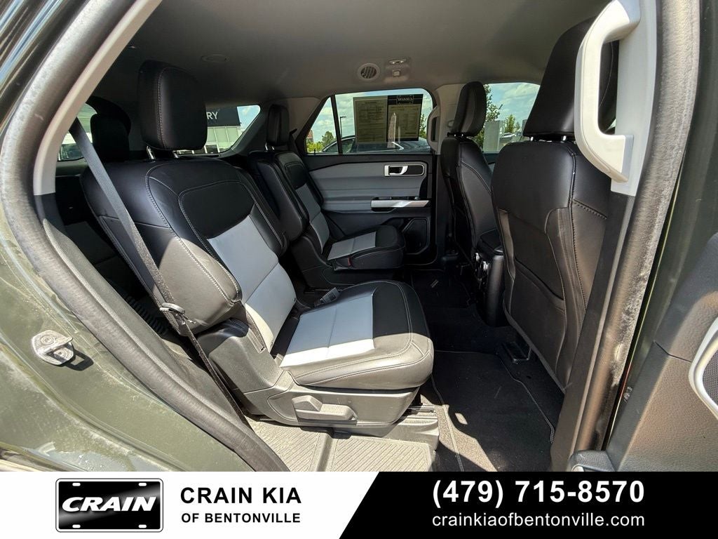 2024 Ford Explorer XLT - 4WD / CLEAN CARFAX / ONE OWNER