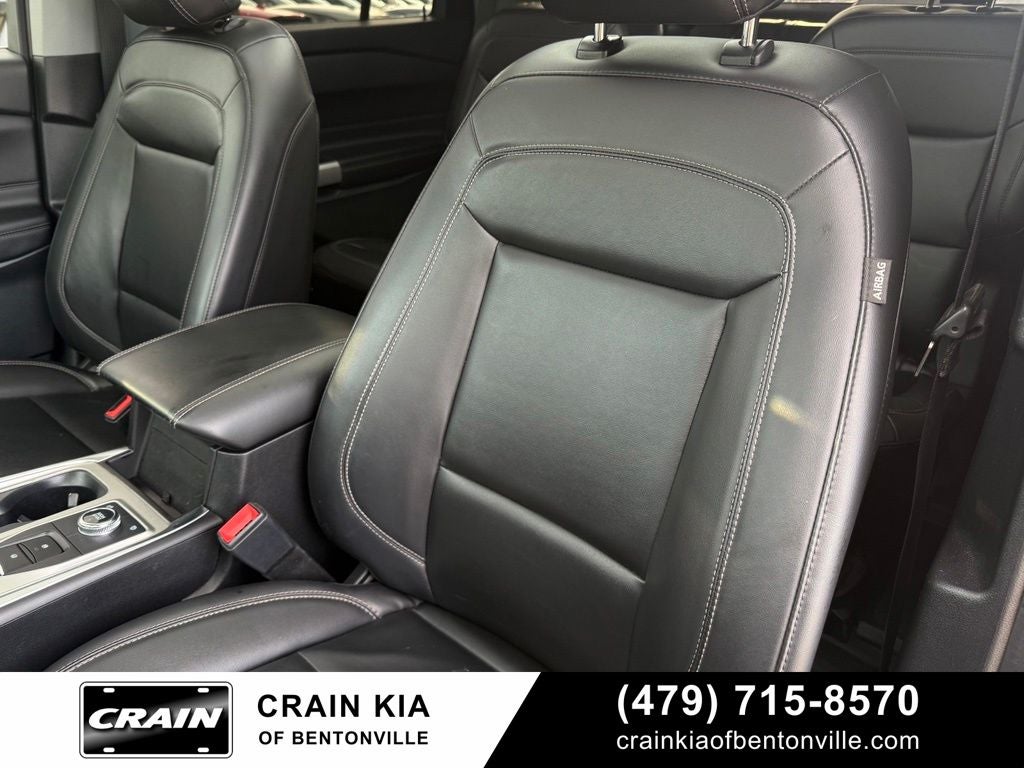 2022 Ford Explorer XLT - 4WD / PANORAMIC SUNROOF / CLEAN CARFAX