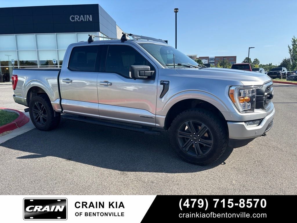 2021 Ford F-150 XLT - 4WD / CLEAN CARFAX
