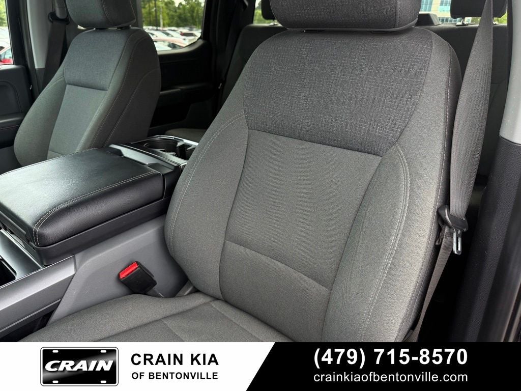 2025 Ford F-150 XLT - 4WD / CLEAN CARFAX