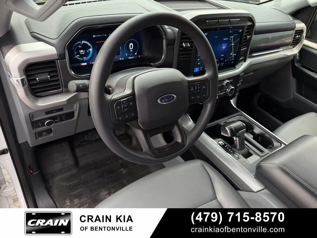 2022 Ford F-150 Lightning Pro - AWD / CLEAN CARFAX / ONE OWNER