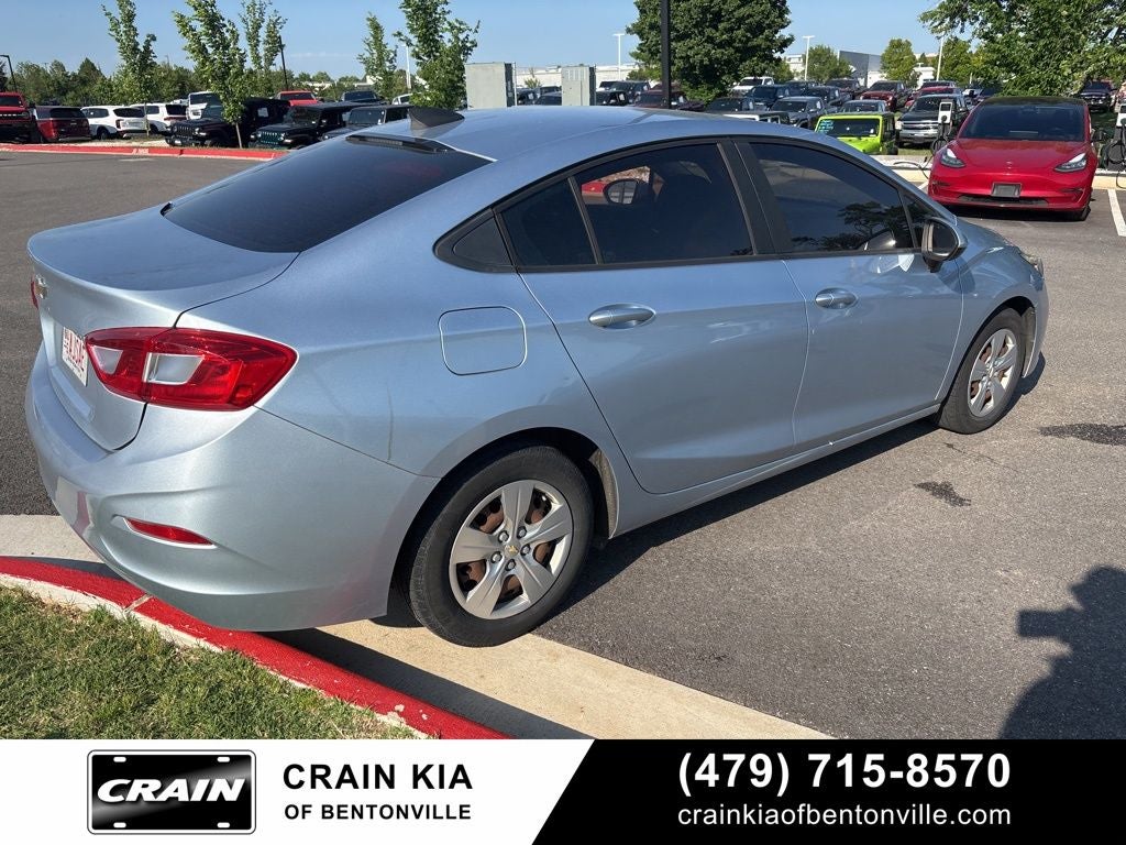 2017 Chevrolet Cruze LS - CLEAN CARFAX HISTORY