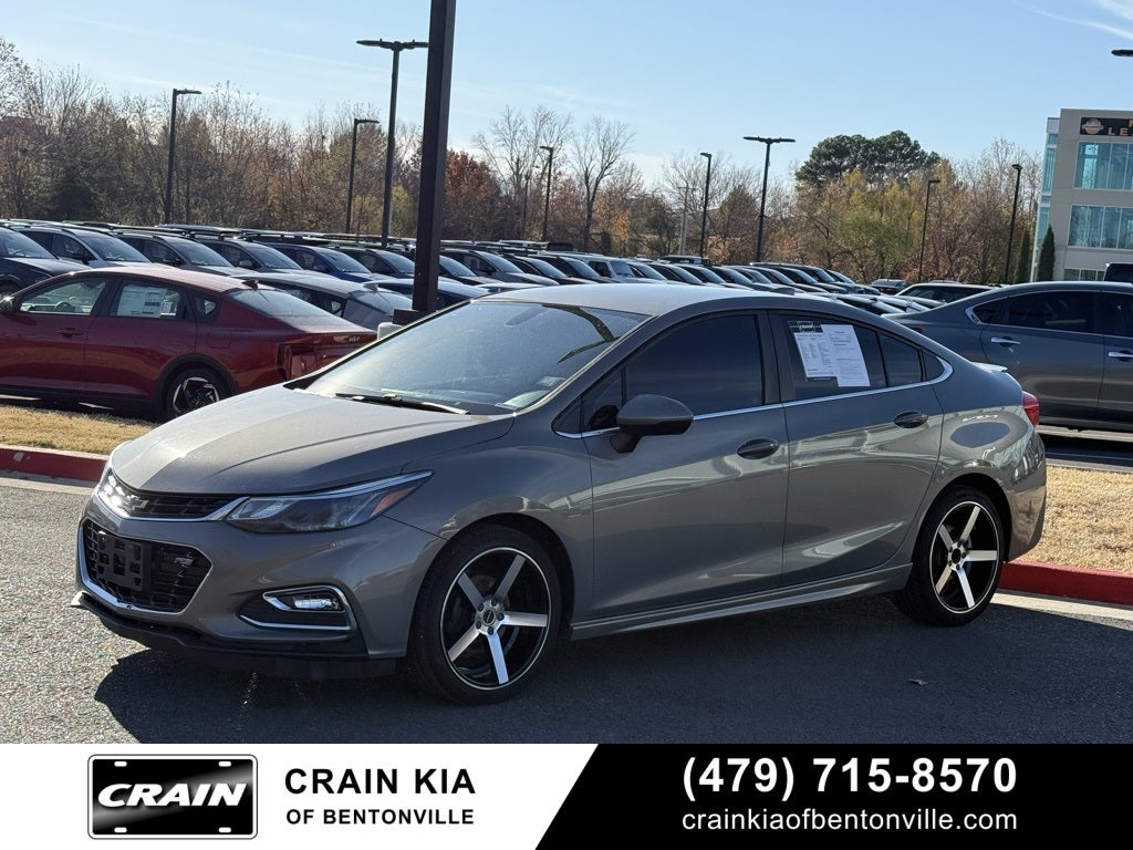2017 Chevrolet Cruze LT - CLEAN CARFAX / RS PACKAGE