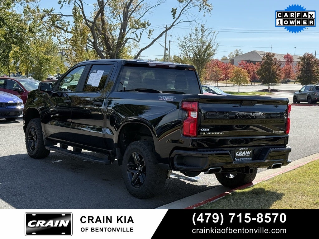 2021 Chevrolet Silverado 1500 Custom Trail Boss - 4WD / CLEAN CARFAX / ONE OWNER