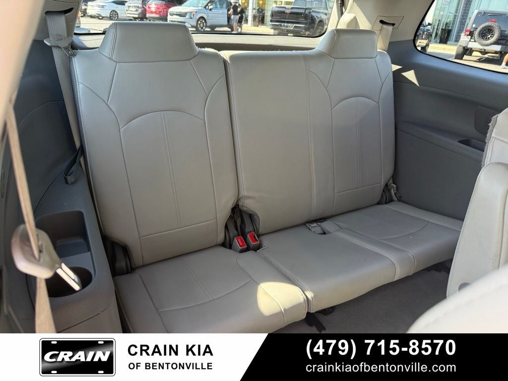 2016 GMC Acadia SLT-1 - CLEAN CARFAX / LEATHER