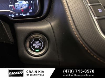 2024 GMC Yukon AT4 - 4WD / PANORAMIC SUNROOF / CLEAN CARFAX