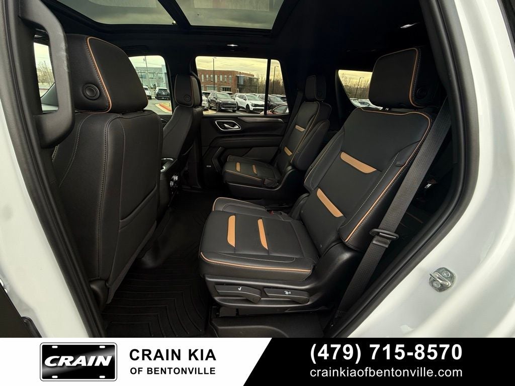 2024 GMC Yukon AT4 - 4WD / PANORAMIC SUNROOF / CLEAN CARFAX