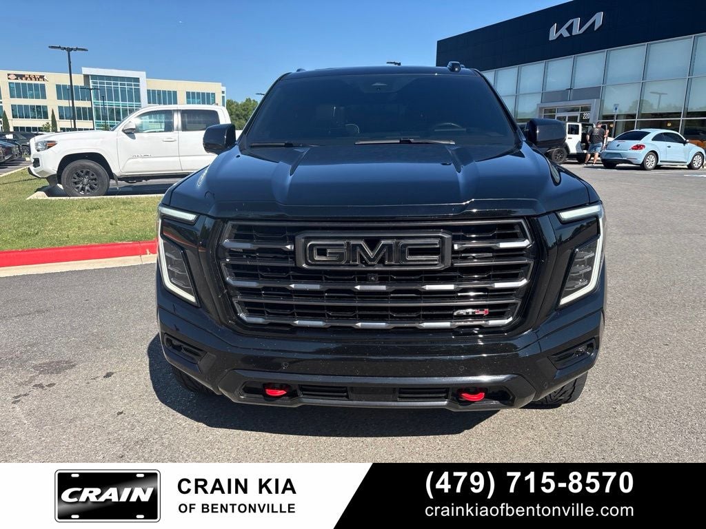 2025 GMC Yukon AT4 Ultimate - 4WD / PANORAMIC SUNROOF / ONE OWNER