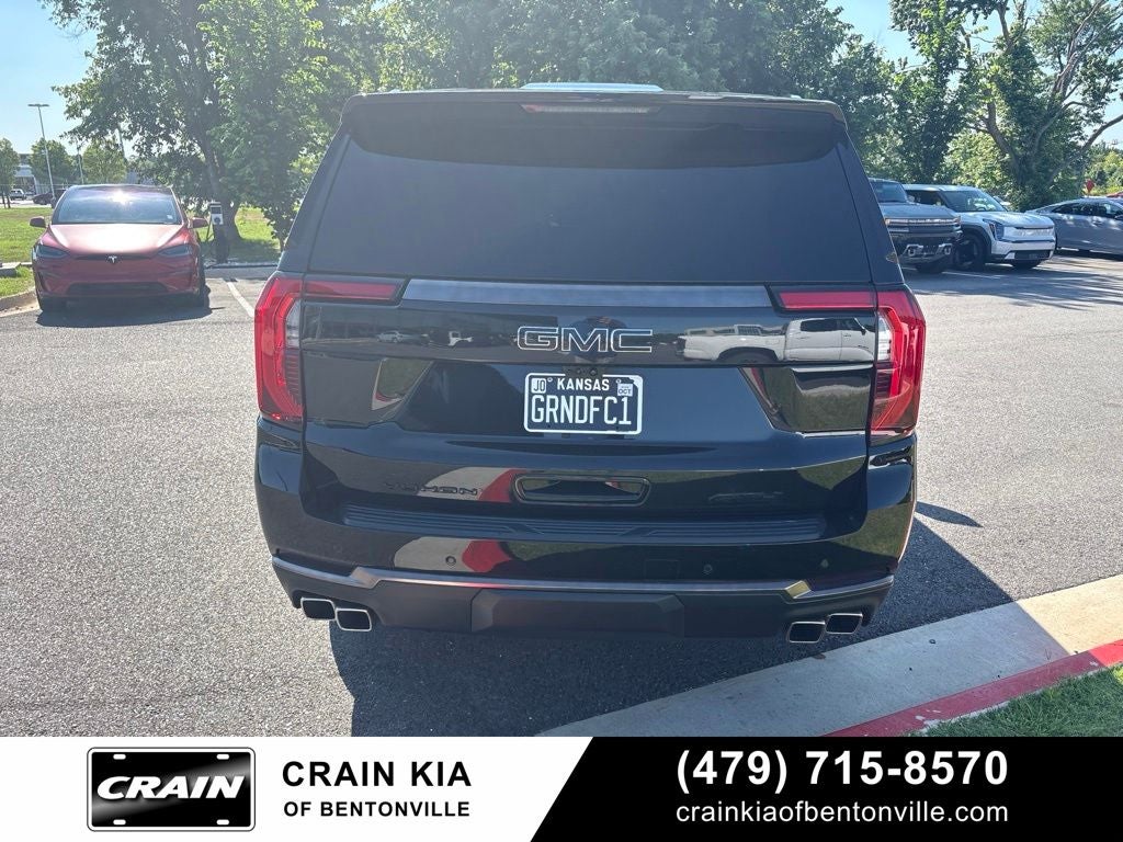 2025 GMC Yukon AT4 Ultimate - 4WD / PANORAMIC SUNROOF / ONE OWNER