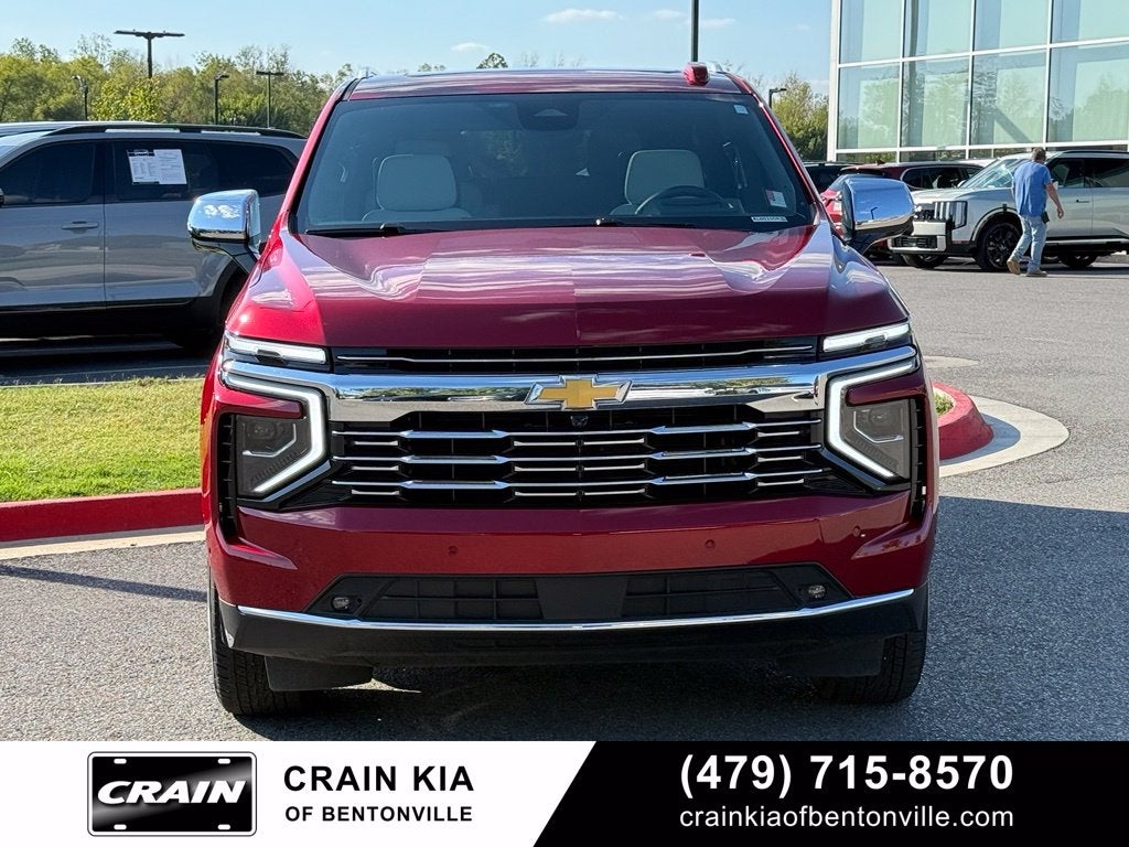 2025 Chevrolet Suburban Premier - 4WD / PANORAMIC SUNROOF / CLEAN CARFAX