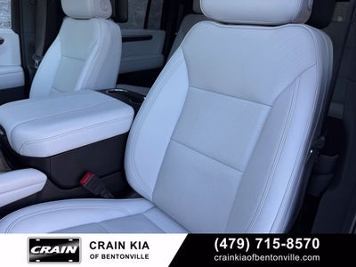 2025 Chevrolet Suburban Premier - 4WD / PANORAMIC SUNROOF / CLEAN CARFAX
