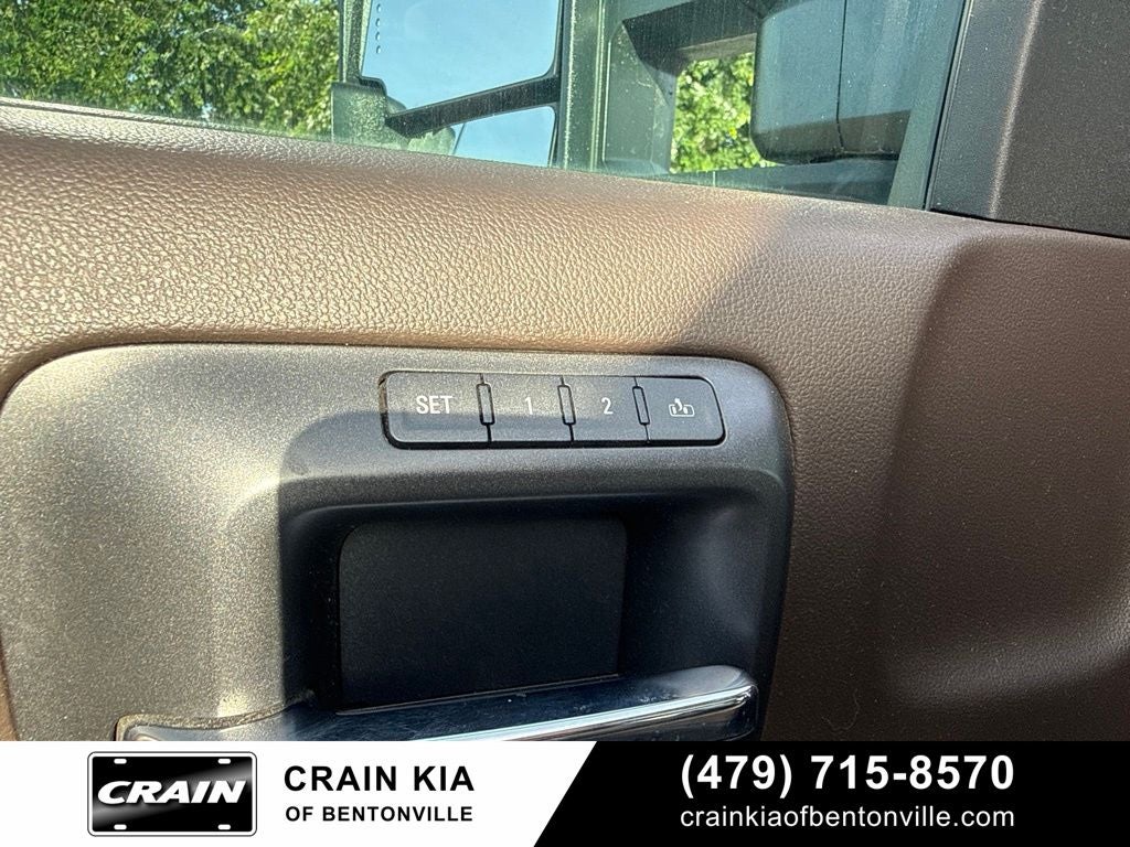 2018 GMC Sierra 3500HD Denali - 4WD / SUNROOF