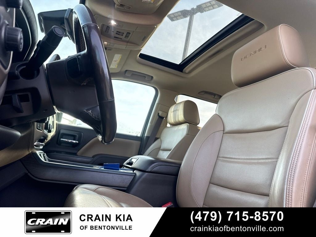 2018 GMC Sierra 3500HD Denali - 4WD / SUNROOF