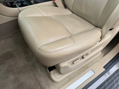 2014 Cadillac Escalade Premium - AWD / CLEAN CARFAX / VERY LOW MILES!