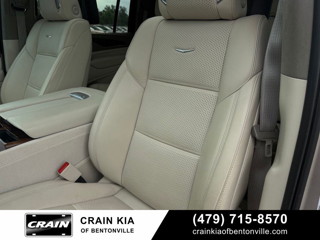 2024 Cadillac Escalade ESV Sport Platinum - AWD / PANORAMIC SUNROOF / CLEAN CARFAX