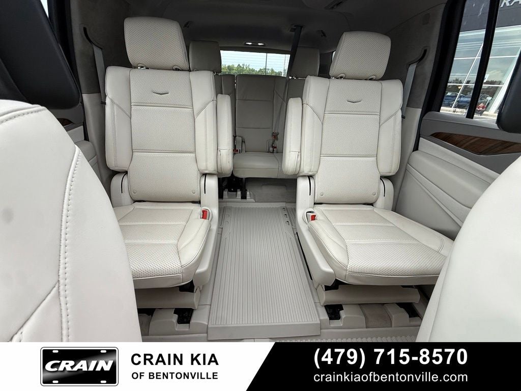 2024 Cadillac Escalade ESV Sport Platinum - AWD / PANORAMIC SUNROOF / CLEAN CARFAX