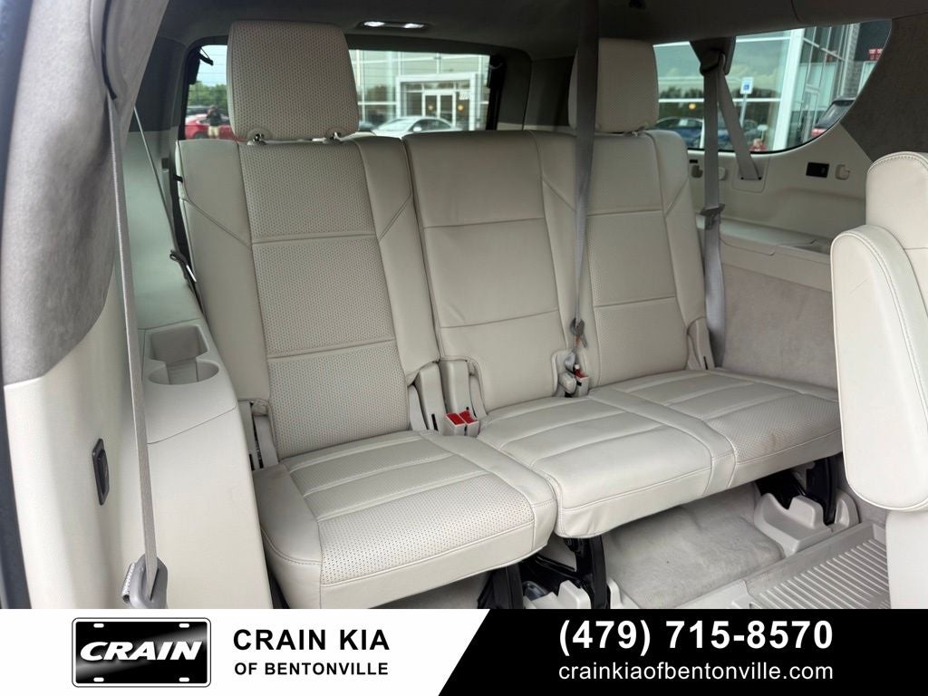 2024 Cadillac Escalade ESV Sport Platinum - AWD / PANORAMIC SUNROOF / CLEAN CARFAX
