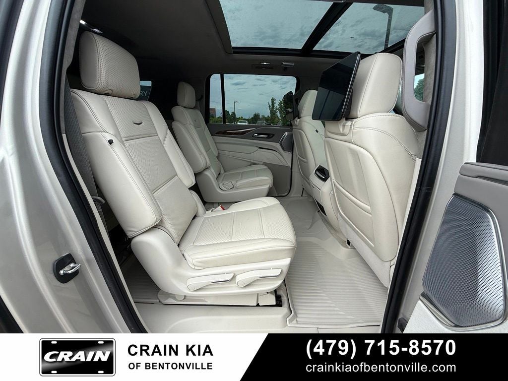 2024 Cadillac Escalade ESV Sport Platinum - AWD / PANORAMIC SUNROOF / CLEAN CARFAX