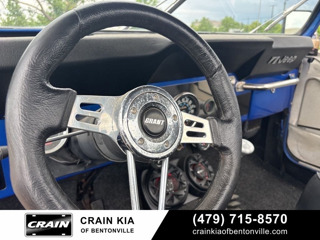 1986 Jeep CJ-7 4WD - AUTOMATIC / 4WD